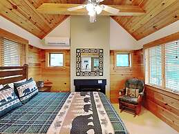 Captain's Cabin by Taylor Made Deep Creek