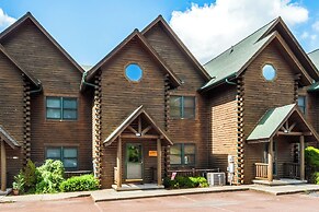 Cedar Shores Villa 03 by Taylor Made Deep Creek