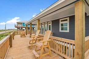 Soggy Bottom 3 Bedroom Home by RedAwning