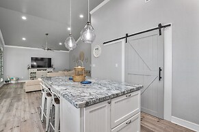 Soggy Bottom 3 Bedroom Home by RedAwning