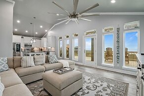Soggy Bottom 3 Bedroom Home by RedAwning