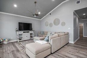 Soggy Bottom 3 Bedroom Home by RedAwning