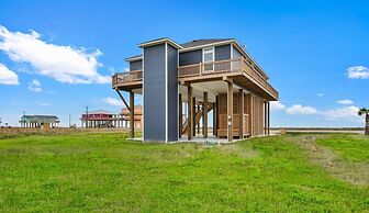 Soggy Bottom 3 Bedroom Home by RedAwning