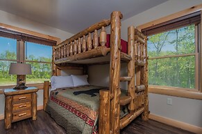 Cj's Mountain Lodge by Taylor Made Deep Creek