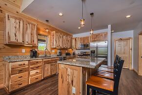 Cj's Mountain Lodge by Taylor Made Deep Creek