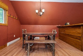 Cottage at Slope's Edge