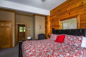 Cozy Bear Chalet