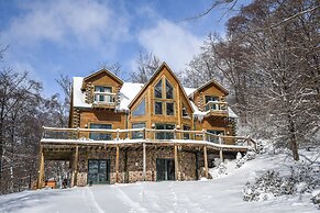 Cozy Bear Chalet
