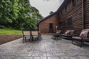 Dancing Bear Lodge by Taylor Made Deep Creek
