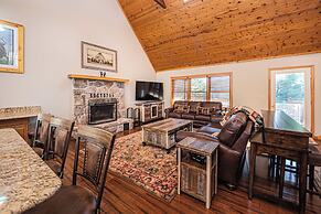 Dancing Bear Lodge by Taylor Made Deep Creek