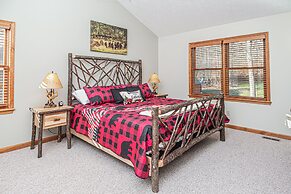 Dancing Bear Lodge by Taylor Made Deep Creek