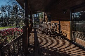 Dancing Bear Lodge by Taylor Made Deep Creek