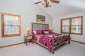 Dancing Bear Lodge by Taylor Made Deep Creek