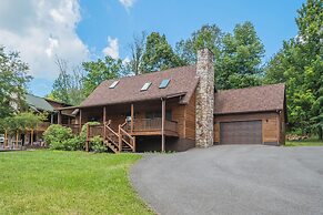 Dancing Bear Lodge by Taylor Made Deep Creek