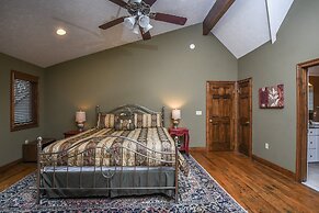 Donnas Choice by Taylor Made Deep Creek