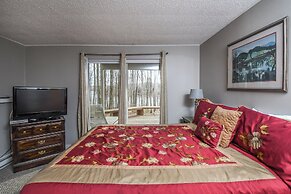 Donnas Choice by Taylor Made Deep Creek