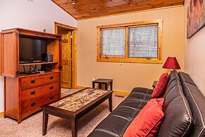 Donovan's Dacha by Taylor Made Deep Creek
