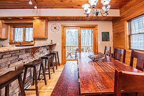 Donovan's Dacha by Taylor Made Deep Creek