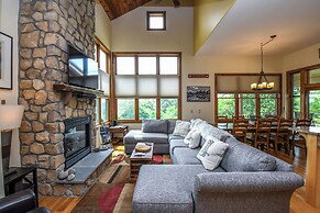 Eagle's Rest by Taylor Made Deep Creek