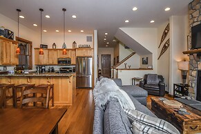 Eagle's Rest by Taylor Made Deep Creek