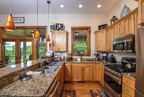 Eagle's Rest by Taylor Made Deep Creek