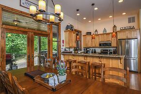 Eagle's Rest by Taylor Made Deep Creek