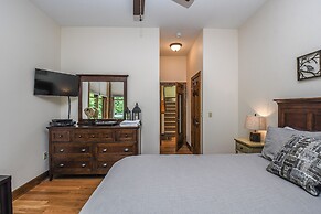 Eagle's Rest by Taylor Made Deep Creek