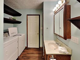 Fawn View Cabin by Taylor Made Deep Creek