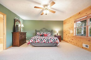 Fore Seasons Getaway by Taylor Made Deep Creek