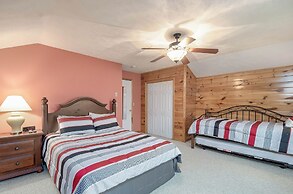 Fore Seasons Getaway by Taylor Made Deep Creek