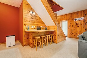 Fore Seasons Getaway by Taylor Made Deep Creek