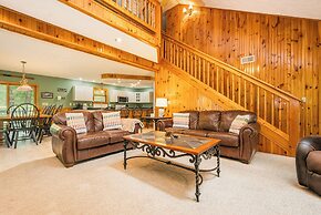 Fore Seasons Getaway by Taylor Made Deep Creek