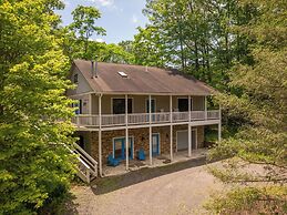 Fore Seasons Getaway by Taylor Made Deep Creek