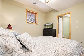 Fore Seasons Getaway by Taylor Made Deep Creek