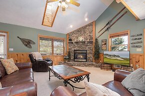 Fore Seasons Getaway by Taylor Made Deep Creek