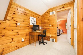 Fore Seasons Getaway by Taylor Made Deep Creek