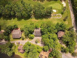 Fore Seasons Getaway by Taylor Made Deep Creek