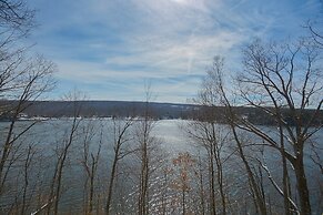 Friday's Escape by Taylor Made Deep Creek