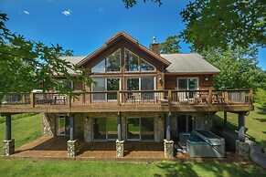 Glass Mountain Lodge by Taylor Made Deep Creek