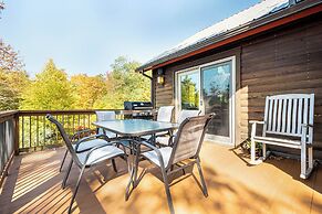Glass Mountain Lodge by Taylor Made Deep Creek