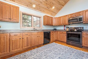 Glass Mountain Lodge by Taylor Made Deep Creek