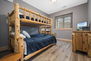 Glass Mountain Lodge by Taylor Made Deep Creek