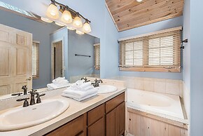 Glass Mountain Lodge by Taylor Made Deep Creek