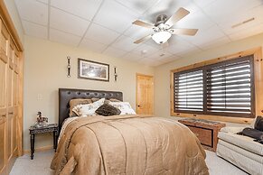 Happyplace Hideaway by Taylor Made Deep Creek