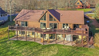 Happyplace Hideaway by Taylor Made Deep Creek