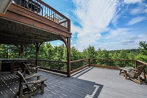 Hawk Mountain by Taylor Made Deep Creek