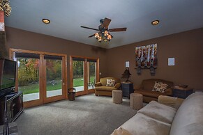 High-skis' Villa by Taylor Made Deep Creek