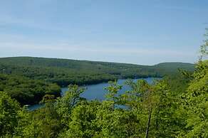 Highland's Heaven by Taylor Made Deep Creek