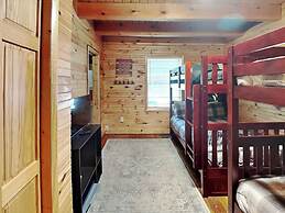 Bearly Beehaven by Taylor Made Deep Creek