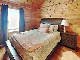 Bearly Beehaven by Taylor Made Deep Creek